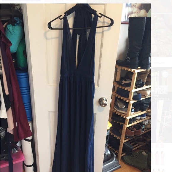 NWOT Gorgeous Chiffon Deep V Neck Navy Maxi Dress - Picture 4 of 8